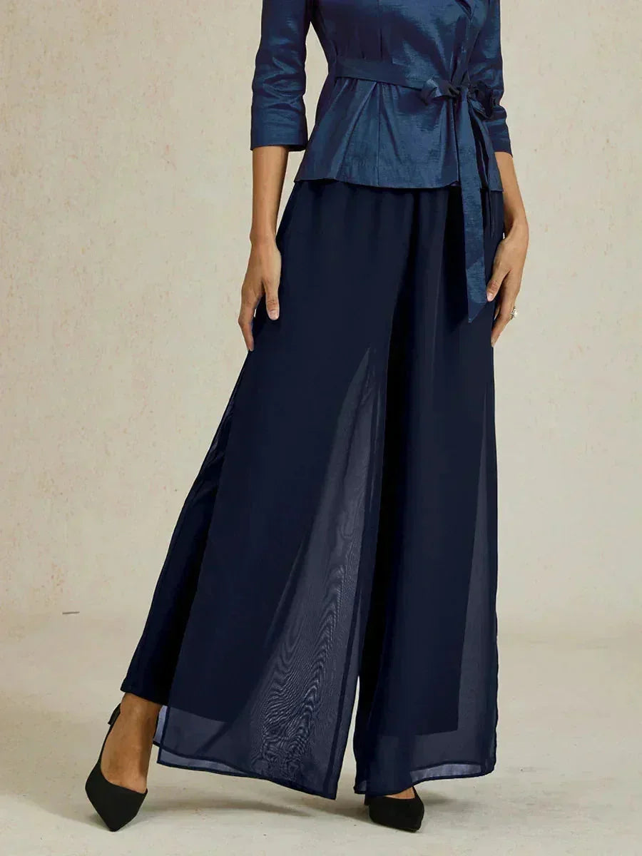 Rechte broek met chiffon split been overlay