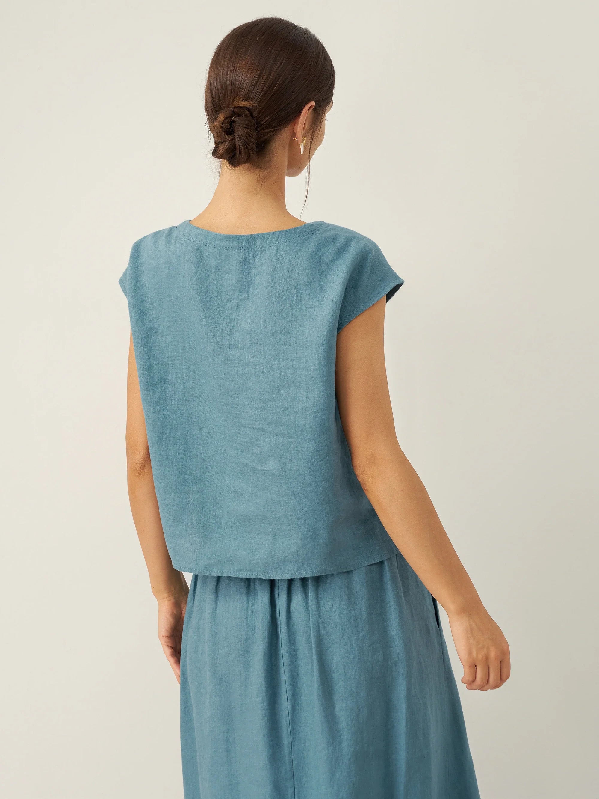 100% Linen V-Neck Cap Sleeve Crop Top FRESSA