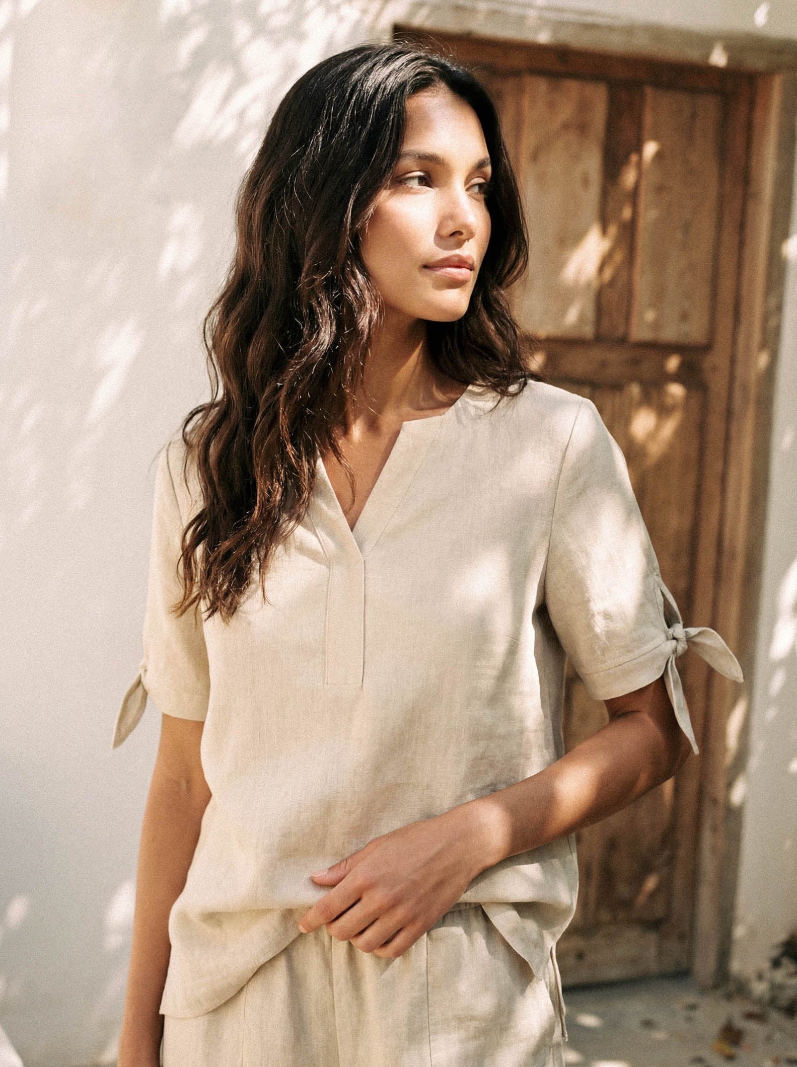 100% Linen Tie Cuff Notched V-Neck Top AI