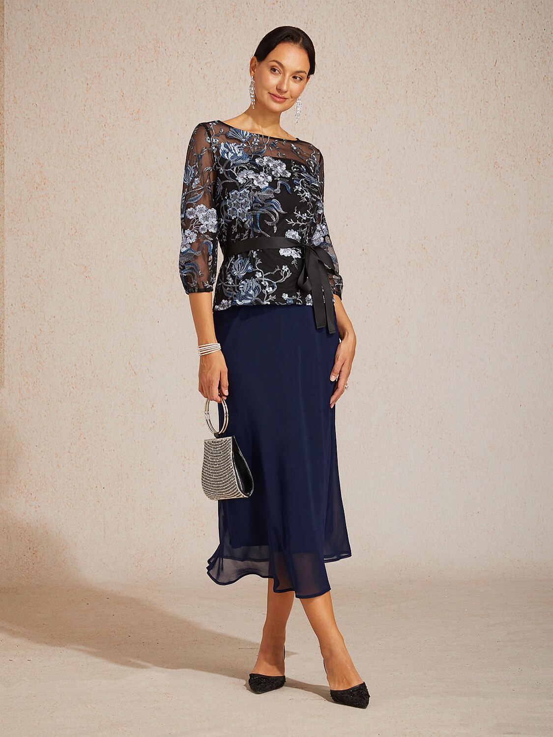 Bloemige Geborduurde Blouse Met 3/4-Ballonmouwen & Illusion-Halslijn