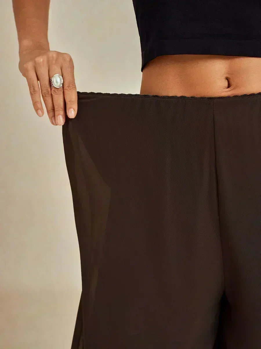 Broek Met Rechte Pijpen en Chiffon-Overslag Met Split