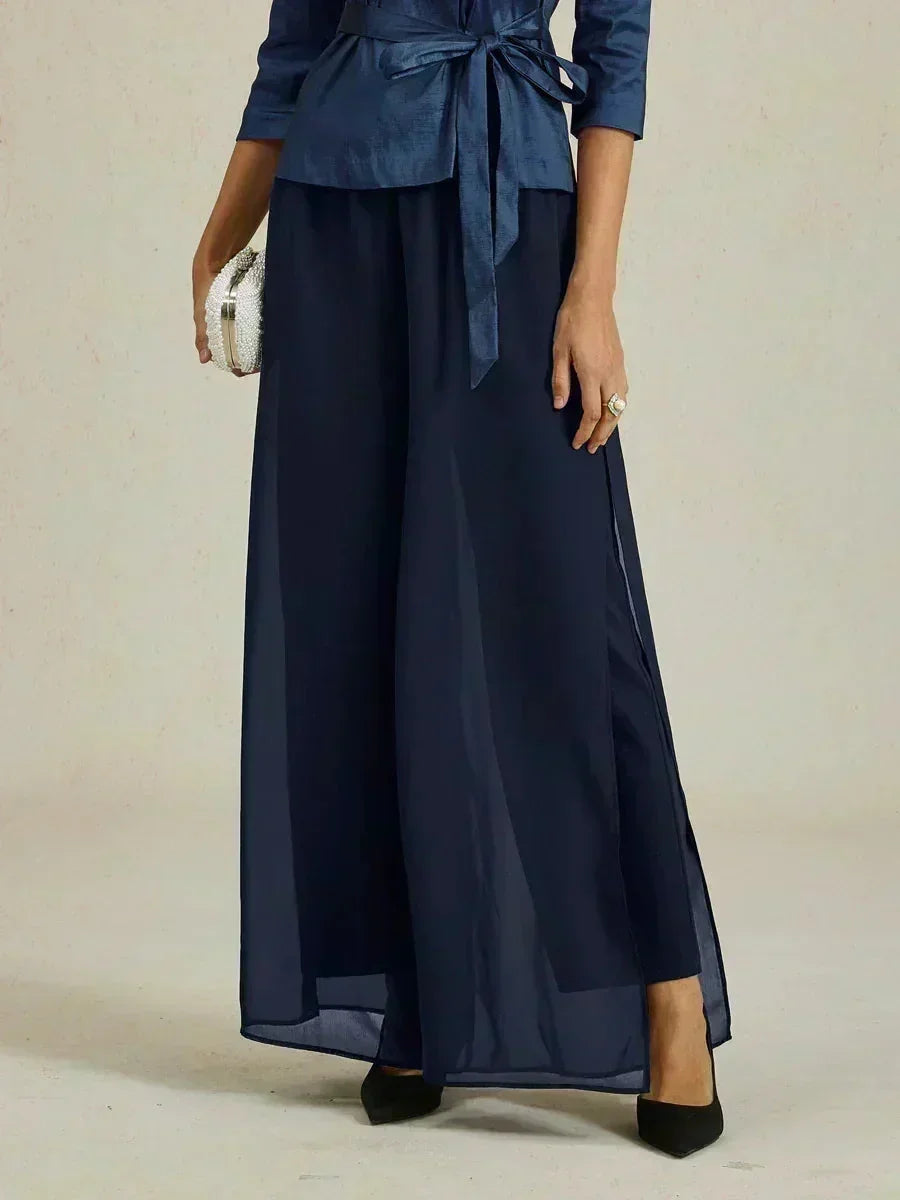 Broek Met Rechte Pijpen Met Chiffon Overlay En Gespleten Pijp