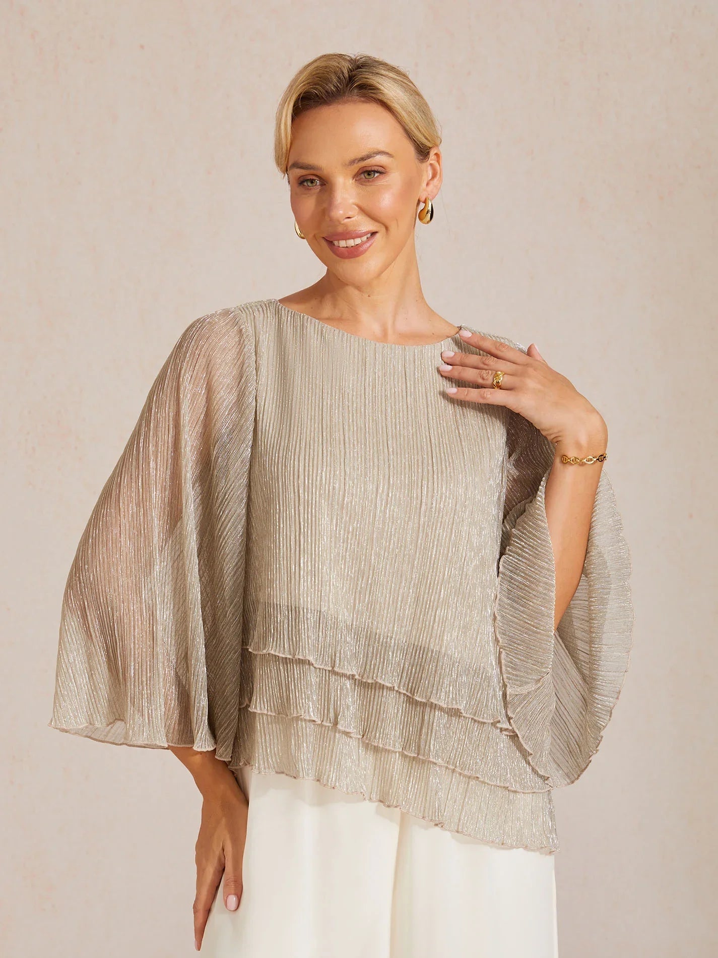 Metallic Chiffonblouse met Geplooide Stof en Asymmetrische Lagen