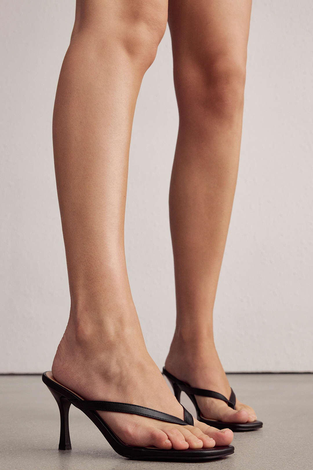 Basic Mid Heel Thong Sandals