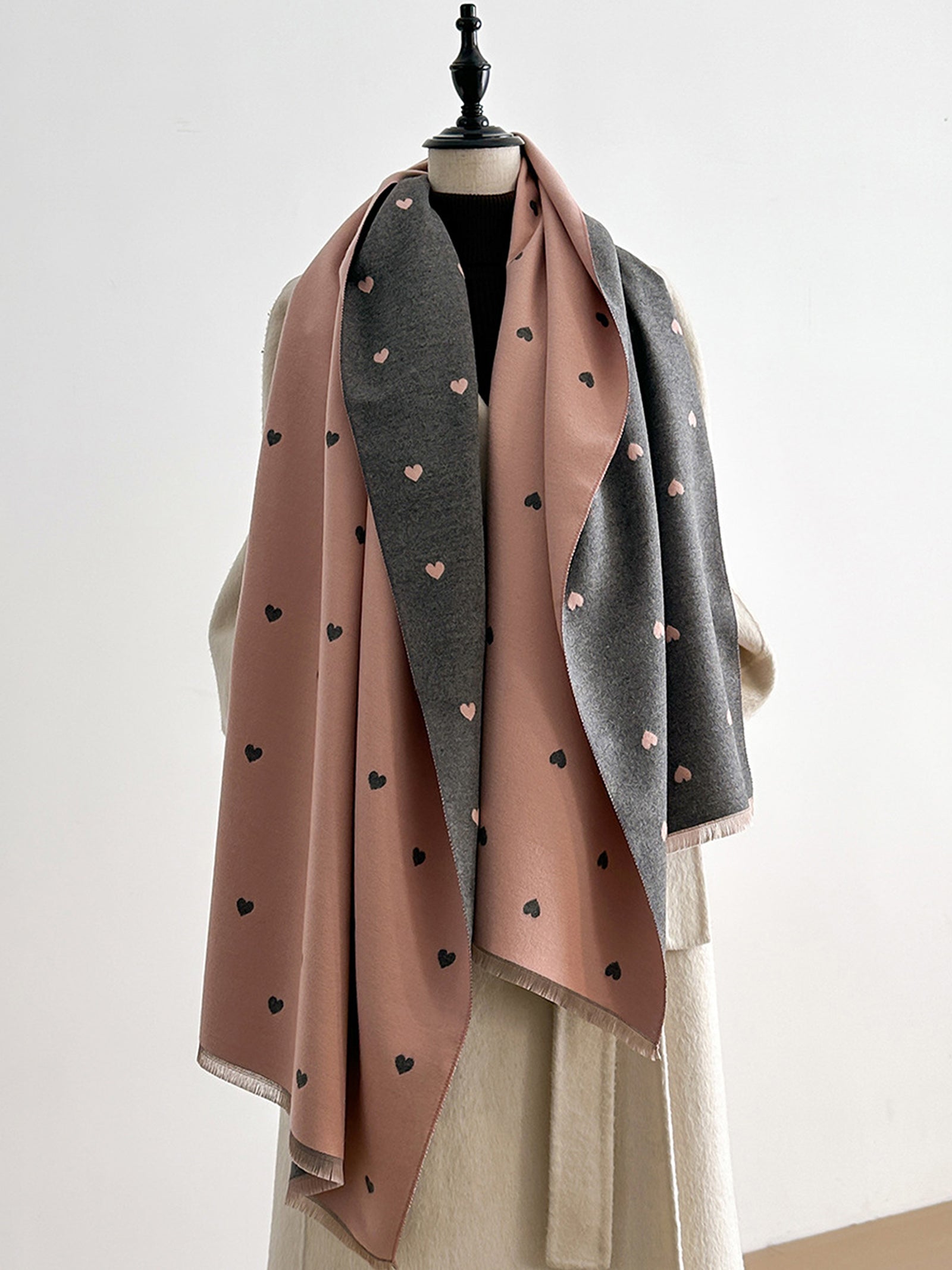 Double-Sided Heart-Jacquard Fringed Scarf