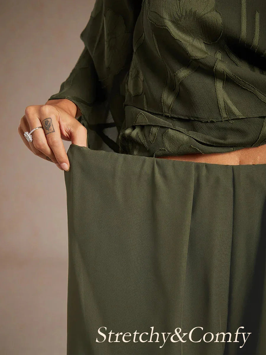 Broek Met Rechte Pijpen en Chiffon-Overslag Met Split